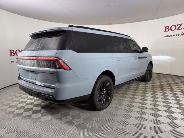 2025 Gray Mist Lincoln Navigator L Reserve 4X4 SUV