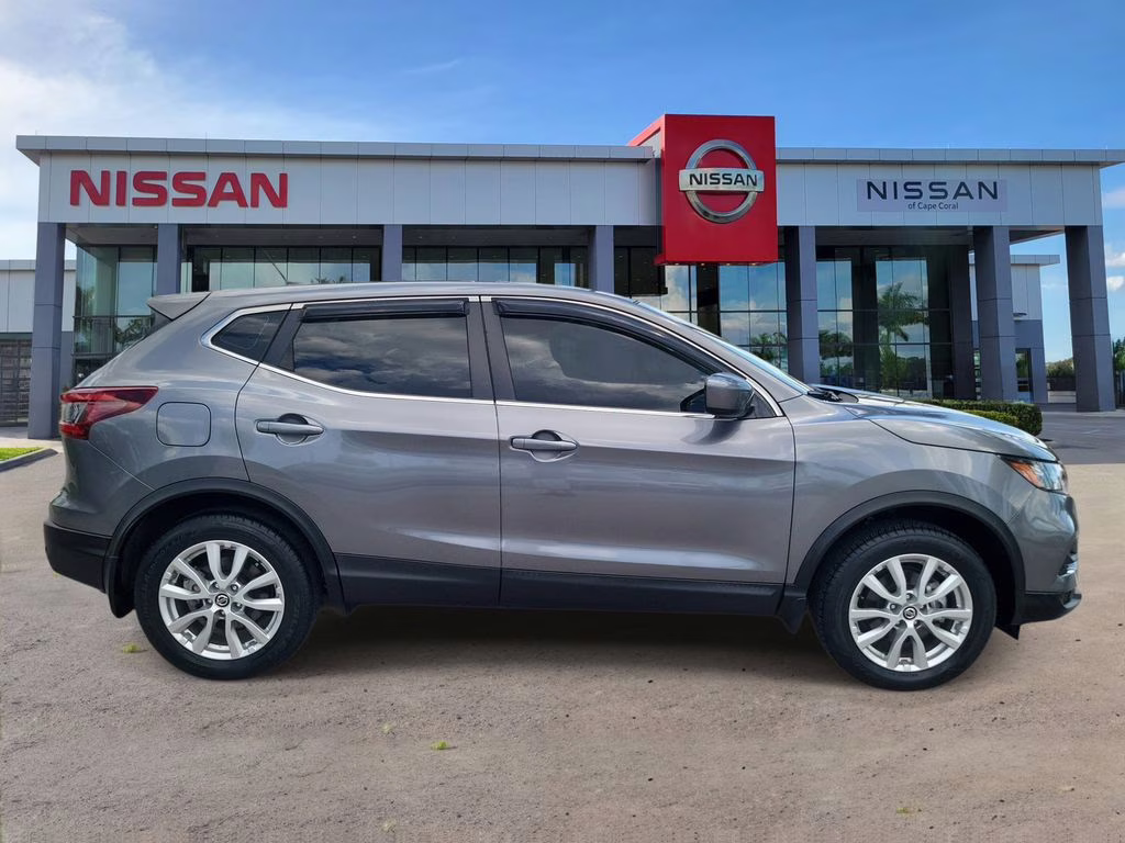 2022 Gun Metallic Nissan Rogue Sport S FWD SUV