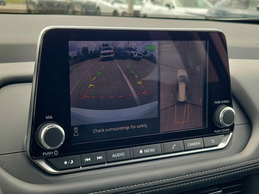 2026 Everest Wh Nissan Rogue Dark Armor FWD SUV