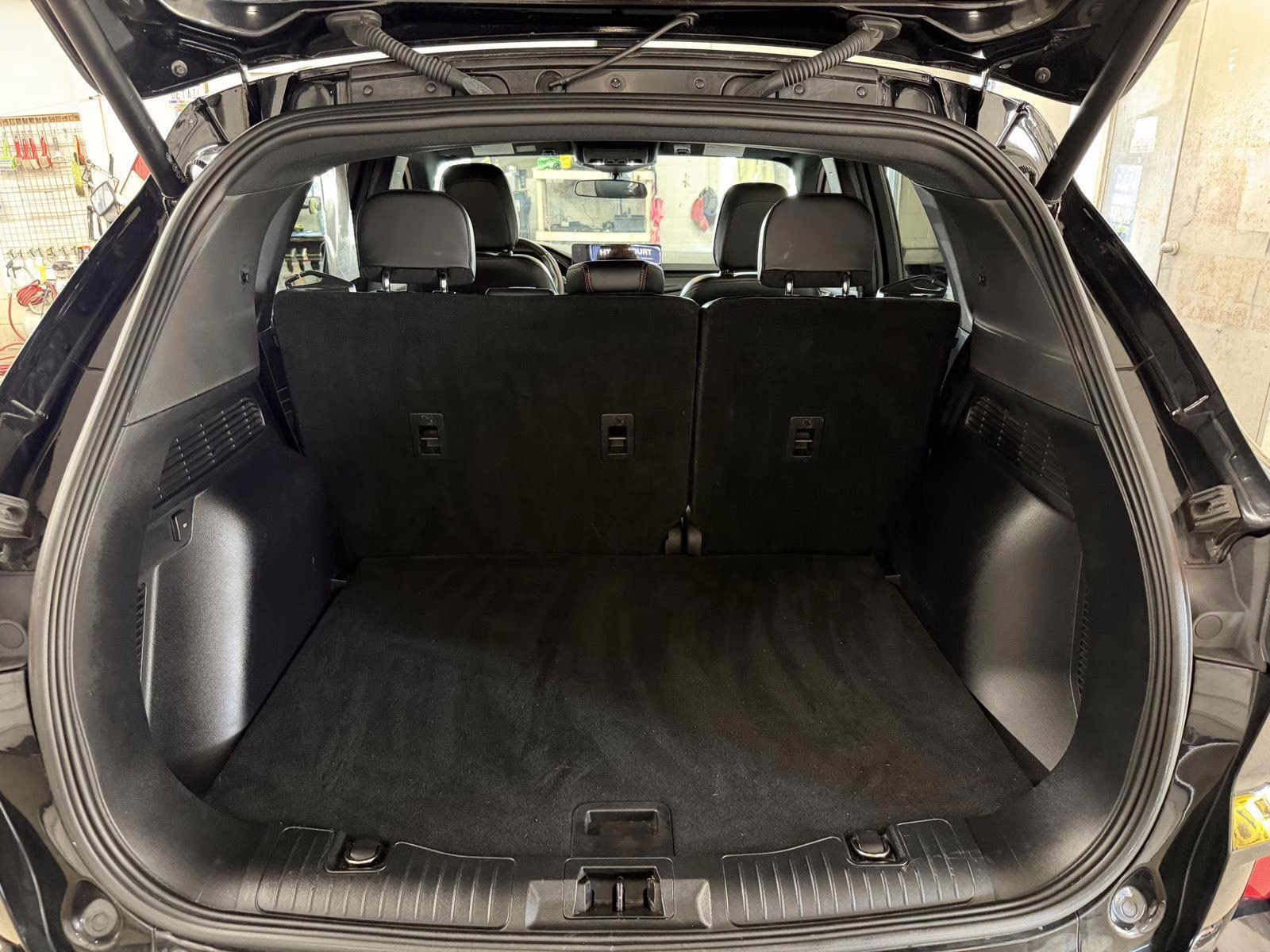 2023 Agate Black Ford Escape ST-Line AWD SUV