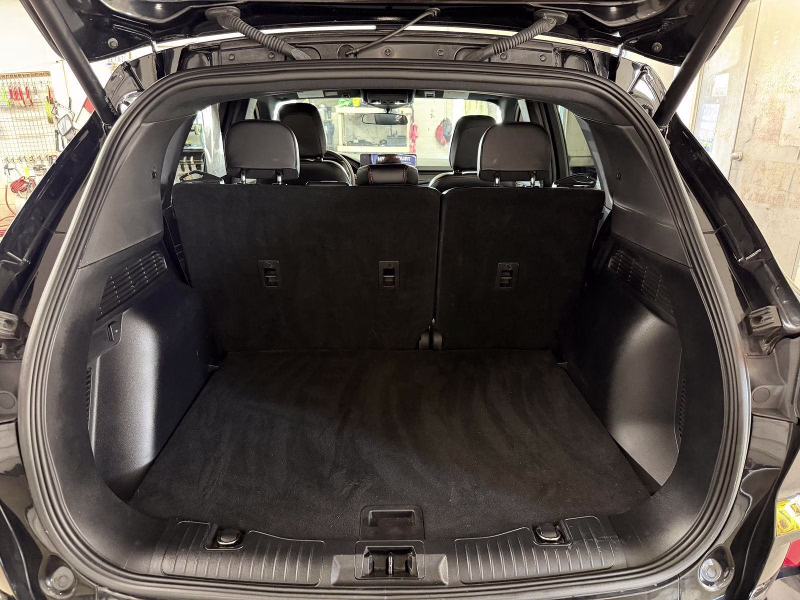 2023 Agate Black Ford Escape ST-Line AWD SUV