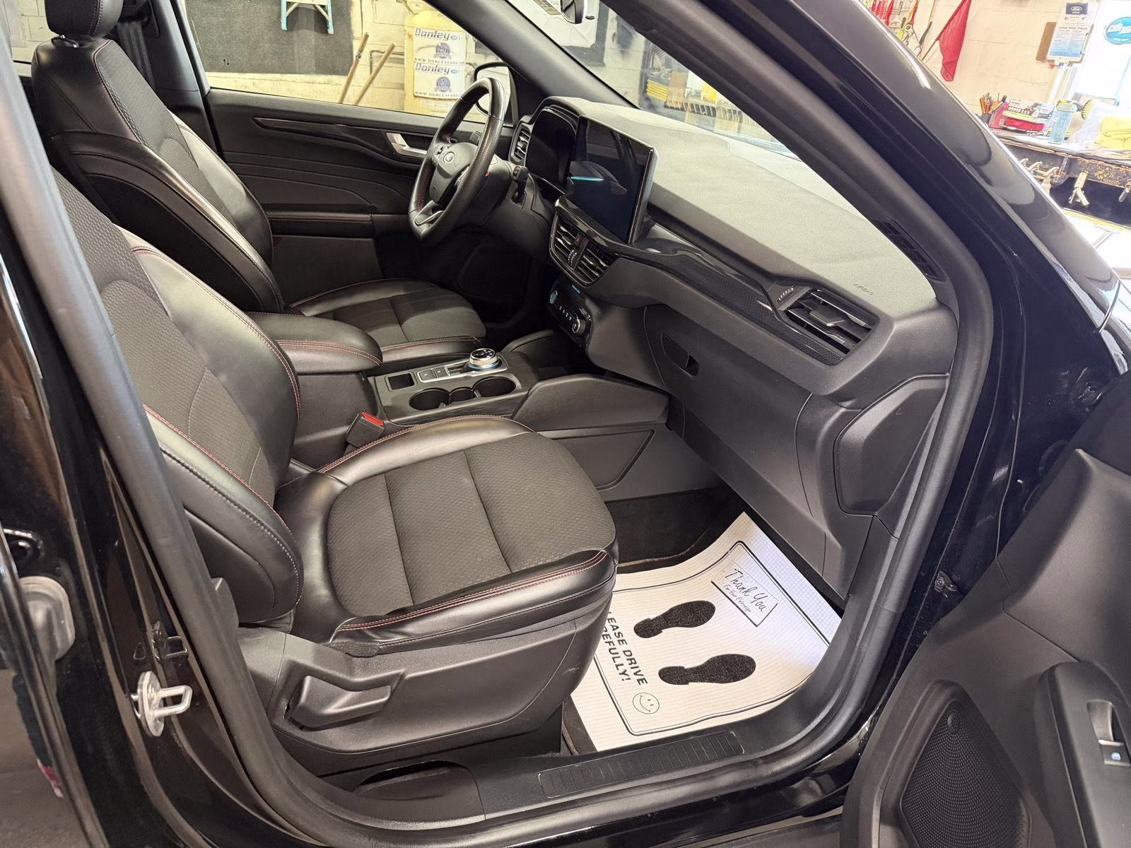2023 Agate Black Ford Escape ST-Line AWD SUV