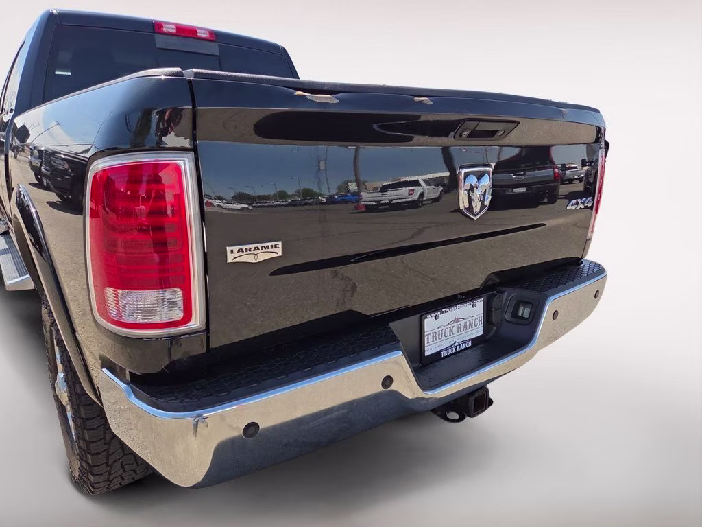 2015 Brilliant Black Crystal Pearlcoat Ram 3500 Laramie 4X4 Truck