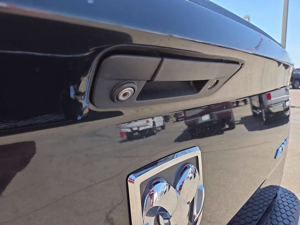 2015 Brilliant Black Crystal Pearlcoat Ram 3500 Laramie 4X4 Truck