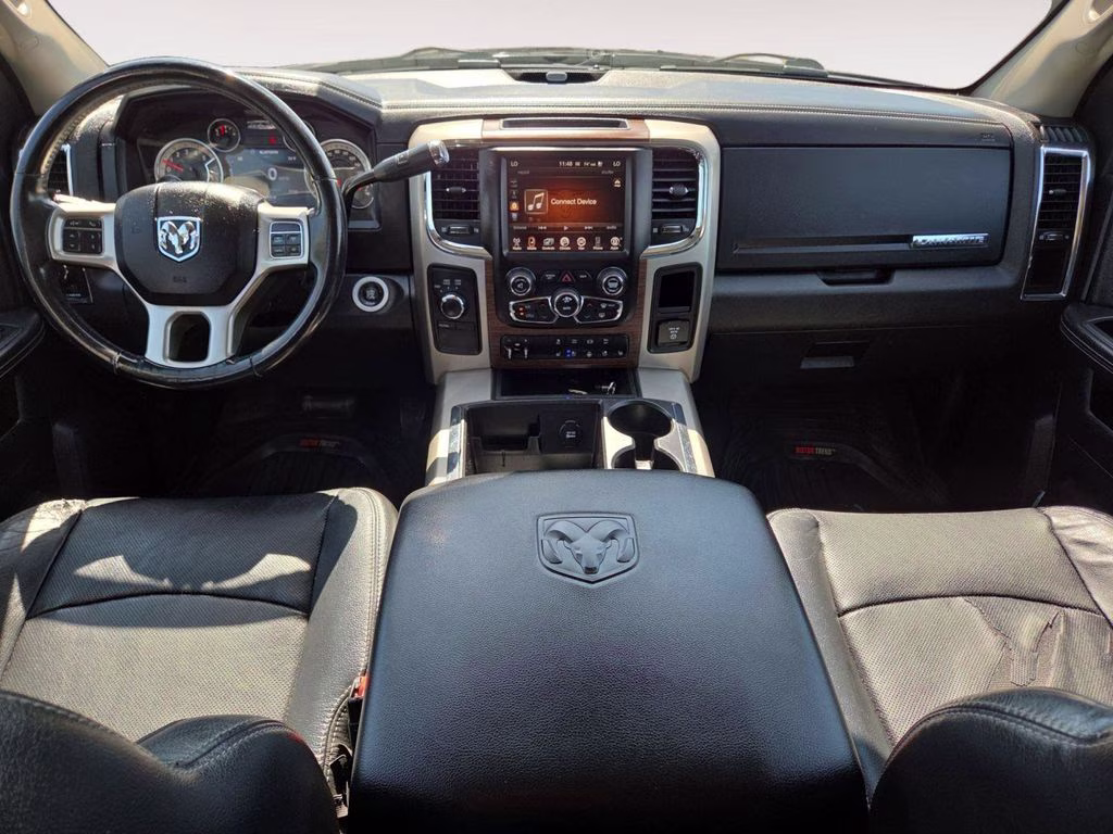 2015 Brilliant Black Crystal Pearlcoat Ram 3500 Laramie 4X4 Truck