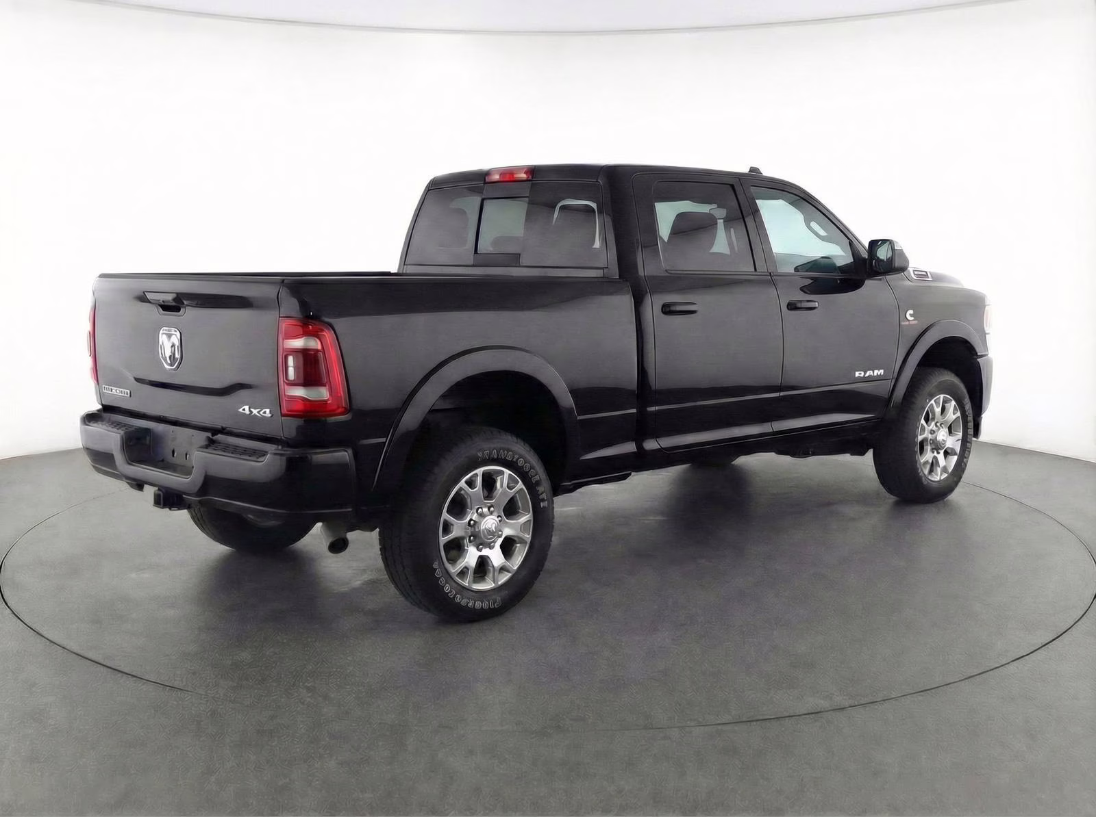 2024 Diamond Black Crystal Pearlcoat Ram 2500 Laramie 4X4 Truck