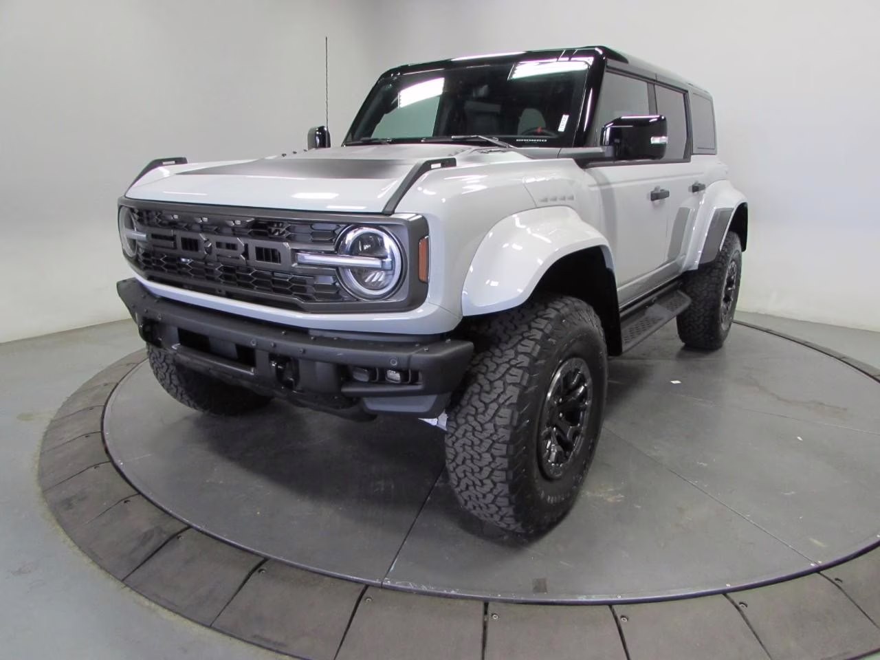 2026 Avalanche Gray Ford Bronco Raptor 4X4 SUV