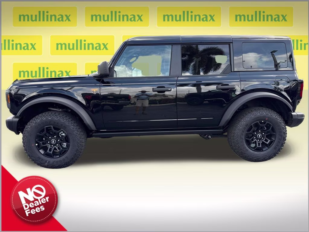 2026 Shadow Black Ford Bronco Badlands 4X4 SUV