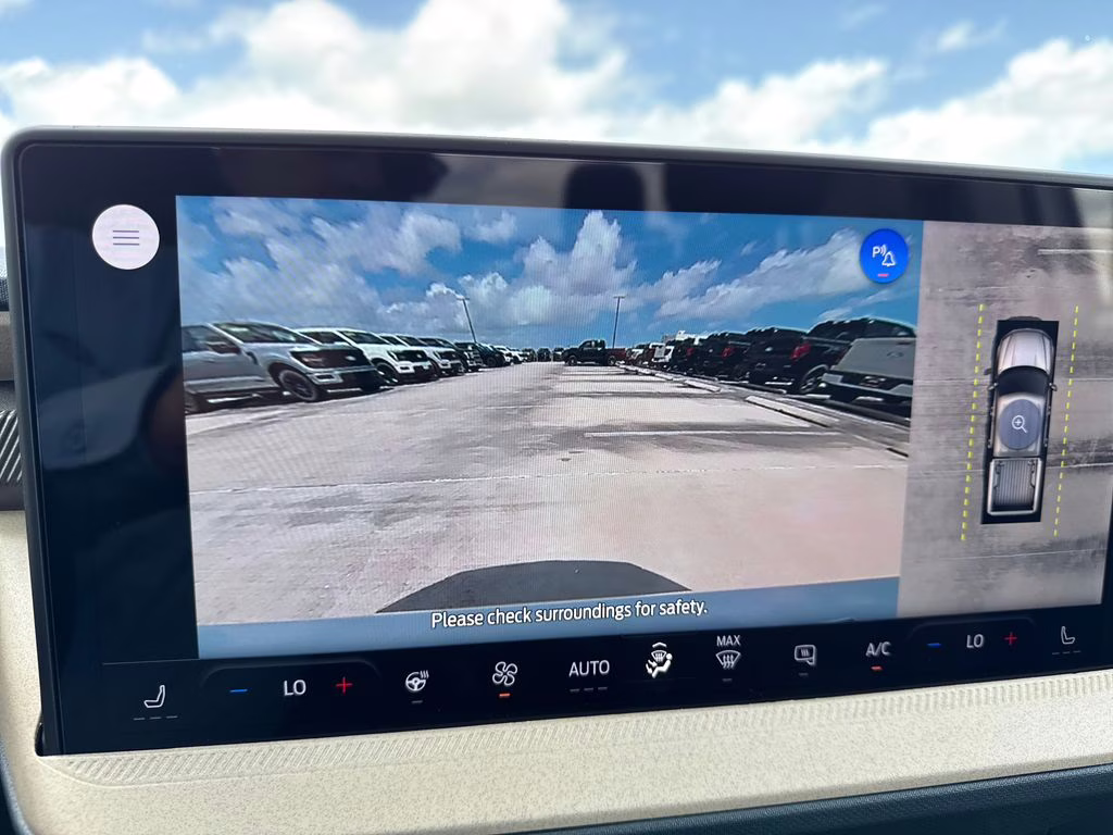 2026 Oxford White Ford Maverick Lariat AWD Truck