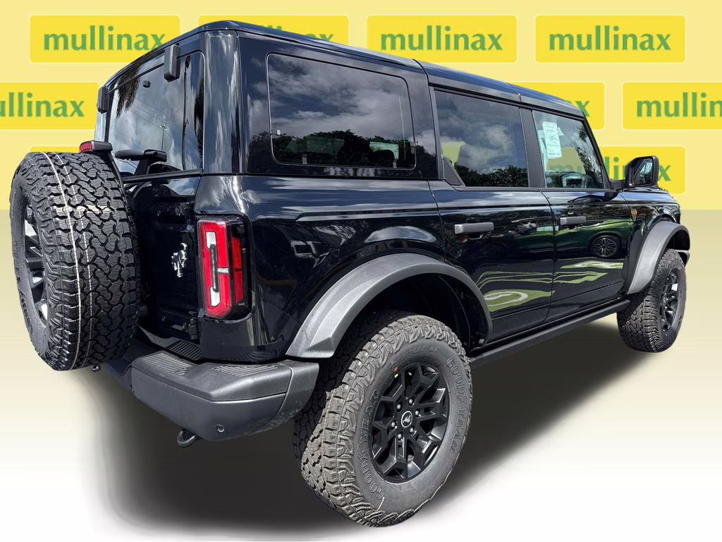 2026 Shadow Black Ford Bronco Badlands 4X4 SUV
