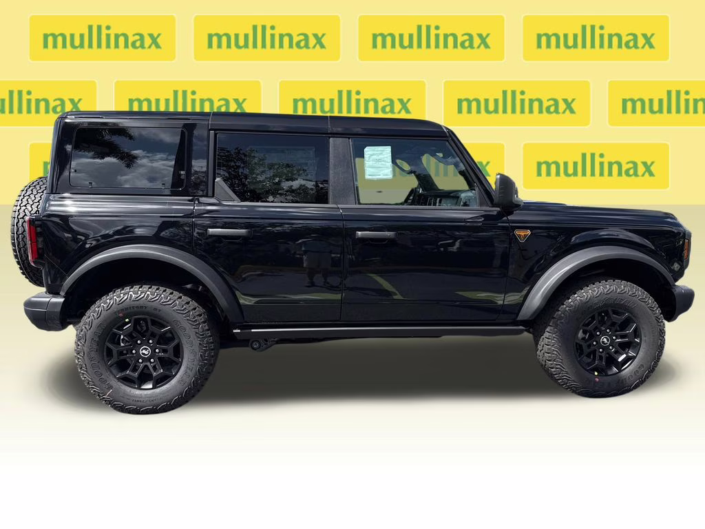 2026 Shadow Black Ford Bronco Badlands 4X4 SUV