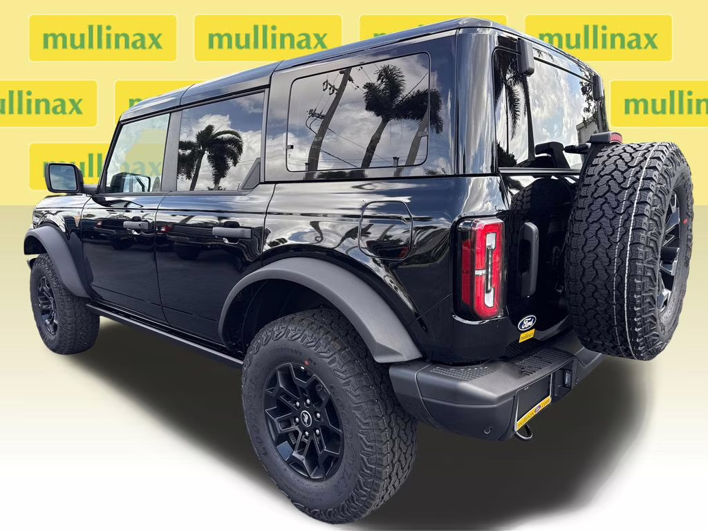 2026 Shadow Black Ford Bronco Badlands 4X4 SUV