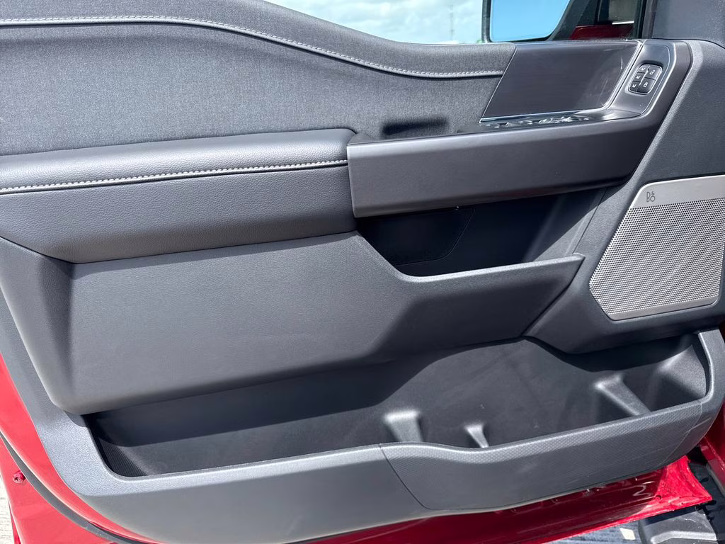 2026 Ruby Red Metallic Tinted Clearcoat Ford F-150 Lariat RWD Truck