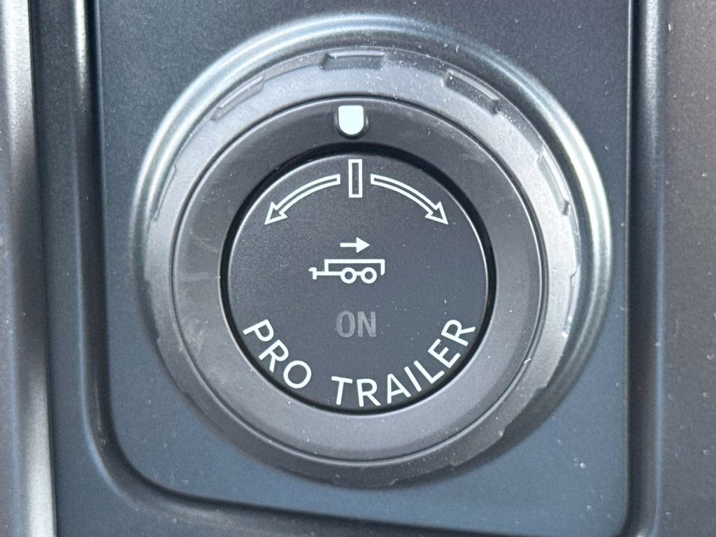 2026 Ruby Red Metallic Tinted Clearcoat Ford F-150 Lariat RWD Truck