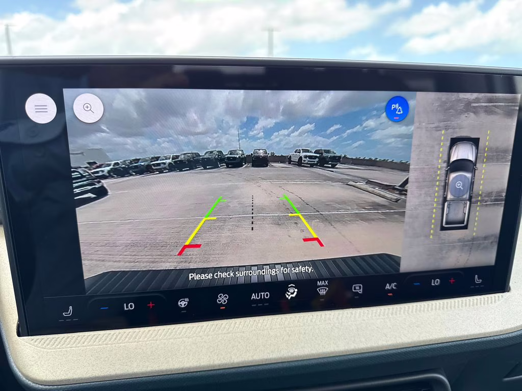 2026 Oxford White Ford Maverick Lariat AWD Truck