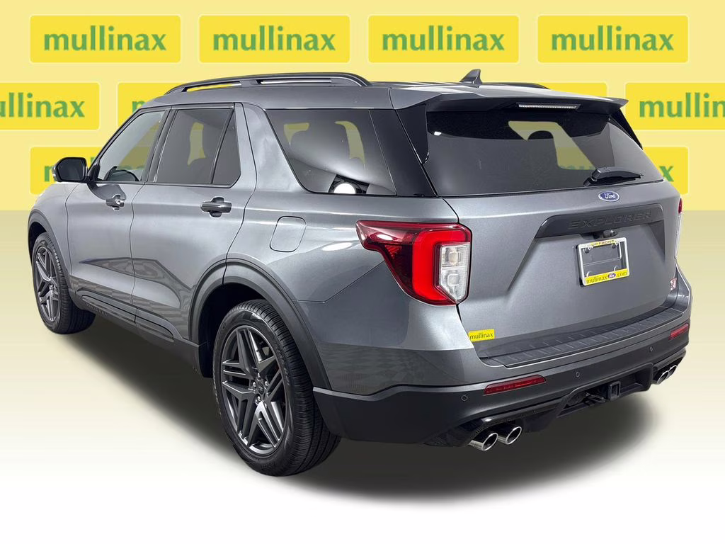 2023 Gray Metallic Ford Explorer ST RWD SUV