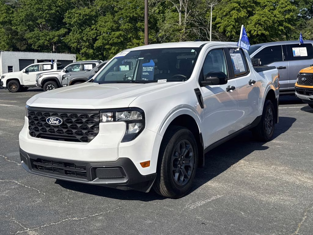2025 Oxford White Ford Maverick XLT AWD Truck