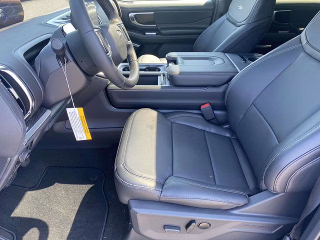 2026 Space Silver Metallic Ford Expedition Max Platinum 4X4 SUV