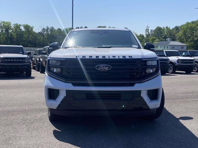 2026 Space Silver Metallic Ford Expedition Max Platinum 4X4 SUV