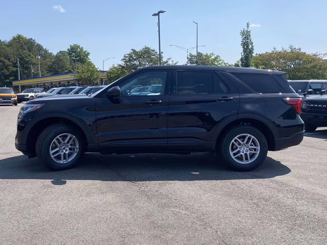 2026 Black Metallic Ford Explorer Active RWD SUV