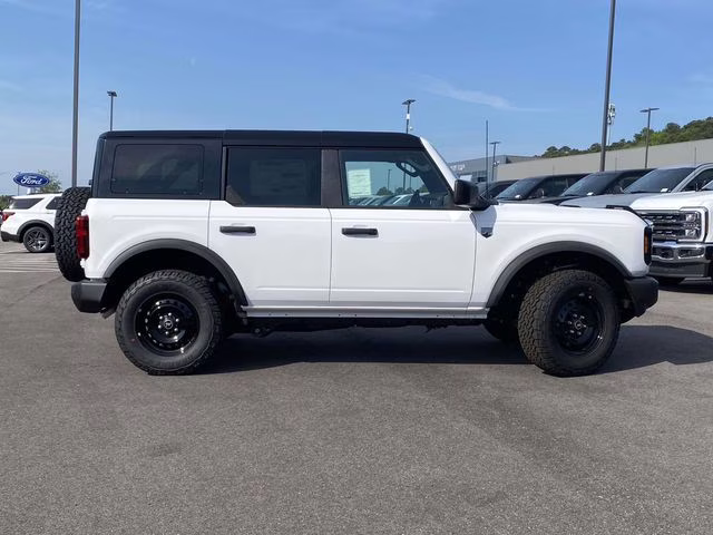 2026 Oxford White Ford Bronco Big Bend 4X4 SUV