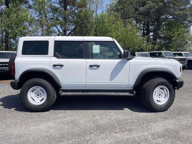 2026 Oxford White Ford Bronco Heritage Edition 4X4 SUV