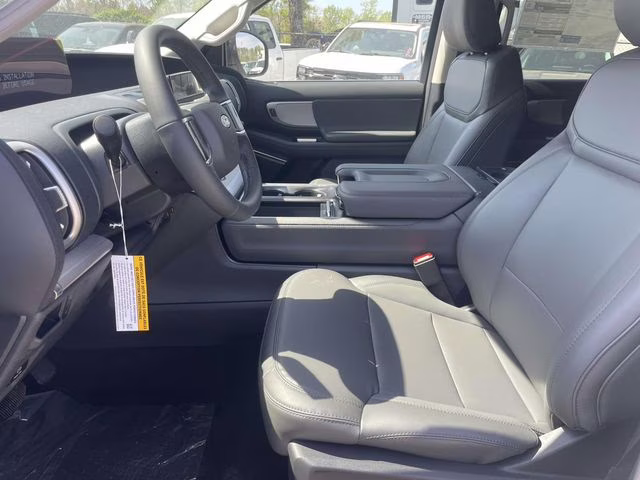 2026 White Metallic Ford Expedition Max Active RWD SUV