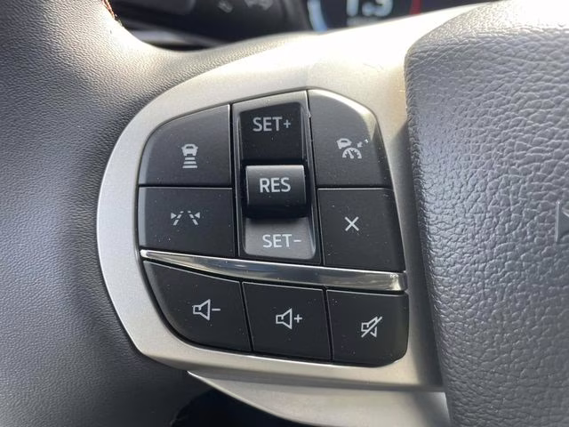 2026 White Metallic Ford Explorer Active RWD SUV