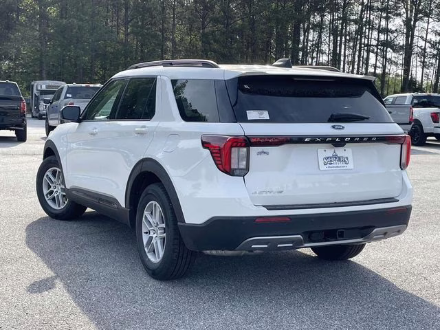 2026 White Metallic Ford Explorer Active RWD SUV