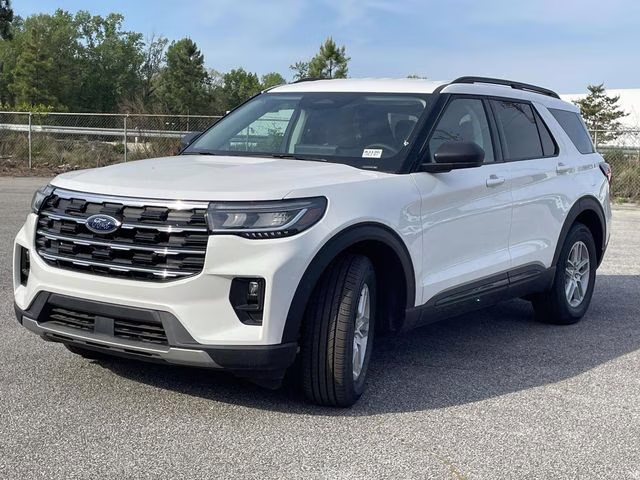 2026 White Metallic Ford Explorer Active RWD SUV