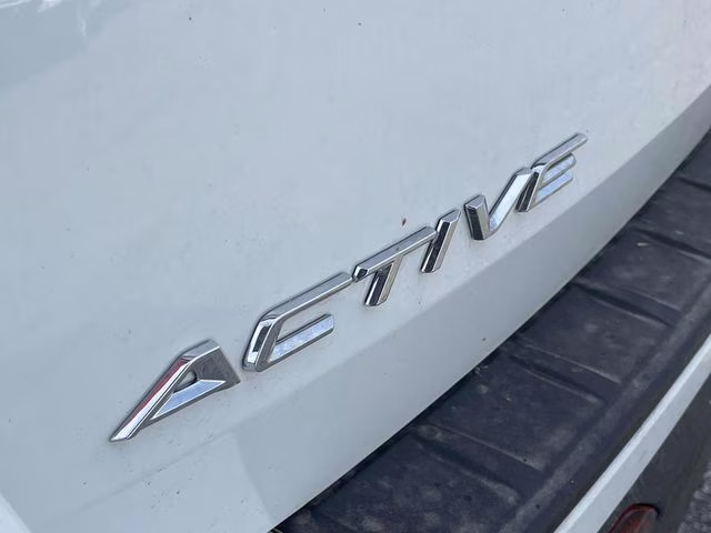 2026 White Metallic Ford Explorer Active RWD SUV