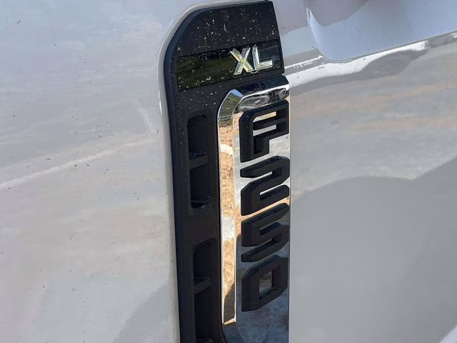 2026 Oxford White Ford Super Duty F-250 SRW XL RWD Truck