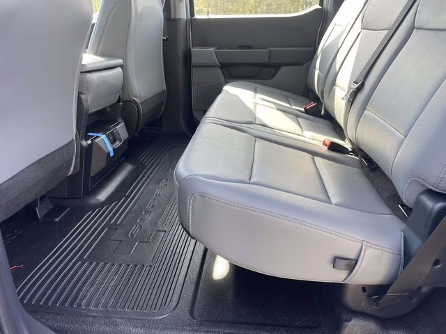 2026 Oxford White Ford Super Duty F-250 SRW XL RWD Truck