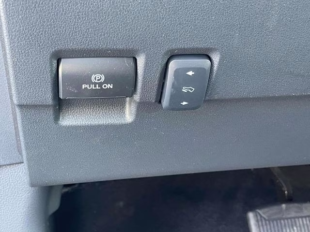 2026 Gray Ford Super Duty F-250 SRW Lariat 4X4 Truck