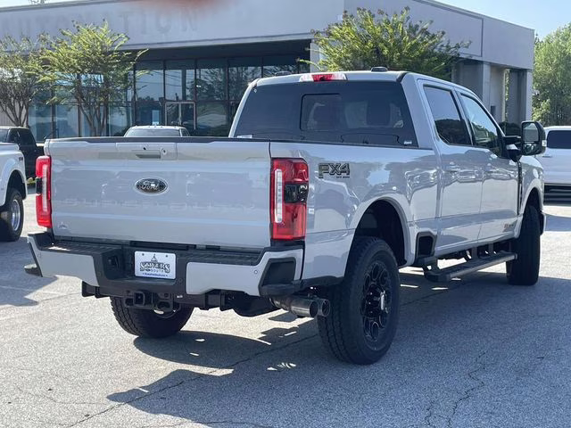 2026 Avalanche Ford Super Duty F-250 SRW Lariat 4X4 Truck