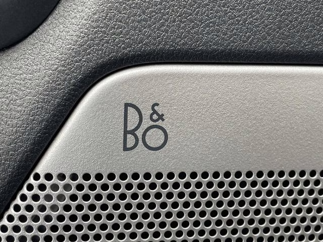 2026 Black Ford Super Duty F-250 SRW Lariat 4X4 Truck