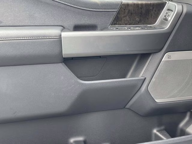 2026 Avalanche Ford Super Duty F-250 SRW Lariat 4X4 Truck