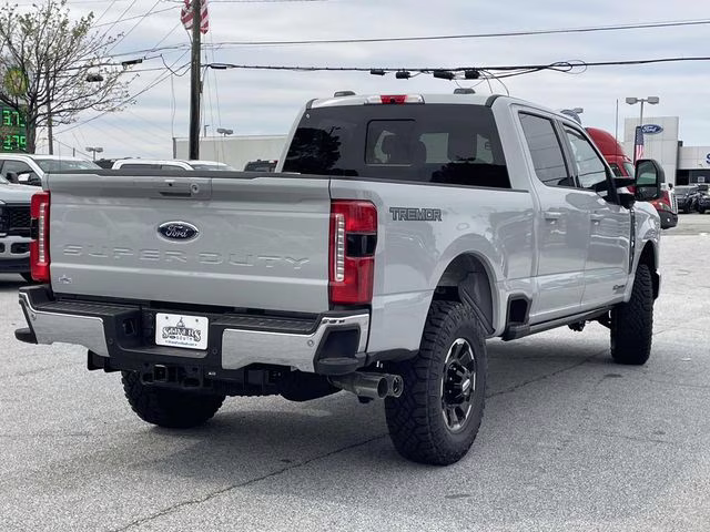 2026 Avalanche Ford Super Duty F-250 SRW Lariat 4X4 Truck
