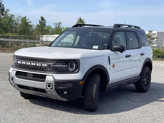2026 Oxford White Ford Bronco Sport Badlands 4X4 SUV
