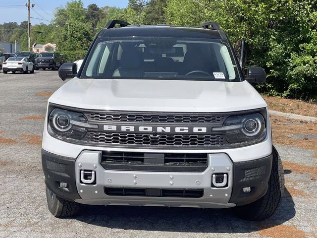 2026 Oxford White Ford Bronco Sport Badlands 4X4 SUV