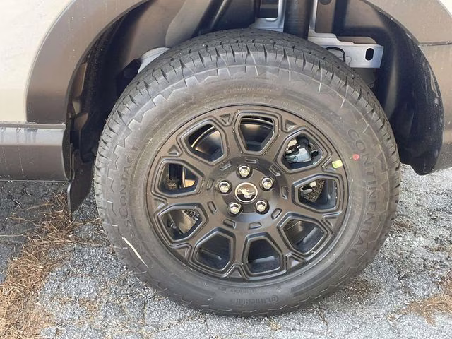 2026 Oxford White Ford Bronco Sport Badlands 4X4 SUV