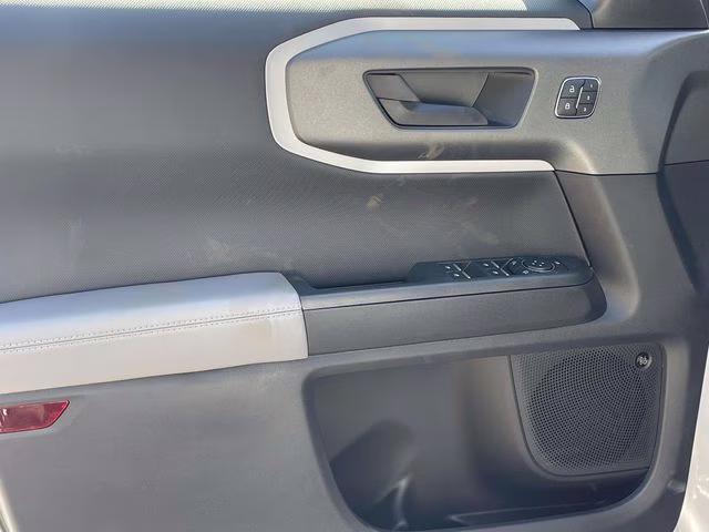 2026 Oxford White Ford Bronco Sport Badlands 4X4 SUV