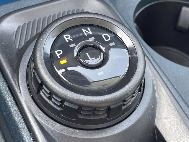 2025 Oxford White Ford Maverick XLT AWD Truck