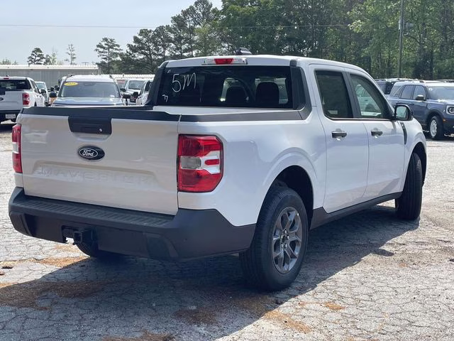 2026 Oxford White Ford Maverick XLT AWD Truck