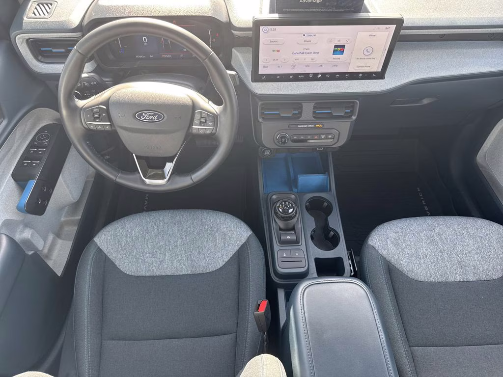 2025 Oxford White Ford Maverick XLT AWD Truck