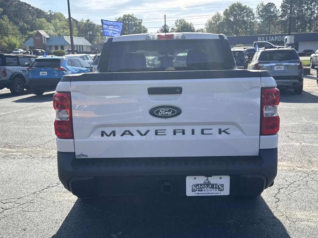 2025 Oxford White Ford Maverick XLT AWD Truck