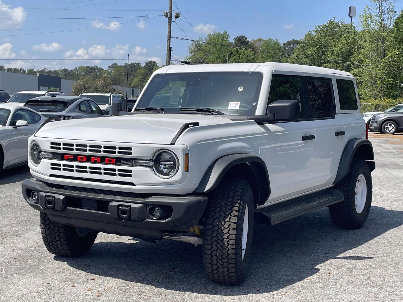 2026 Oxford White Ford Bronco Heritage Edition 4X4 SUV