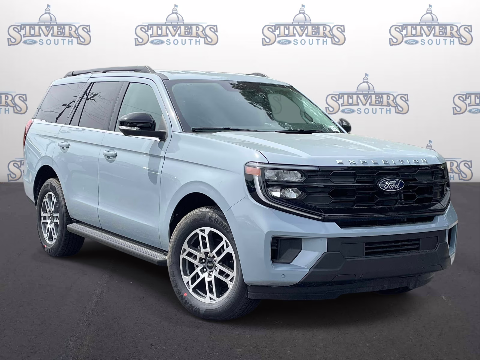 2026 Gray Metallic Ford Expedition Active RWD SUV
