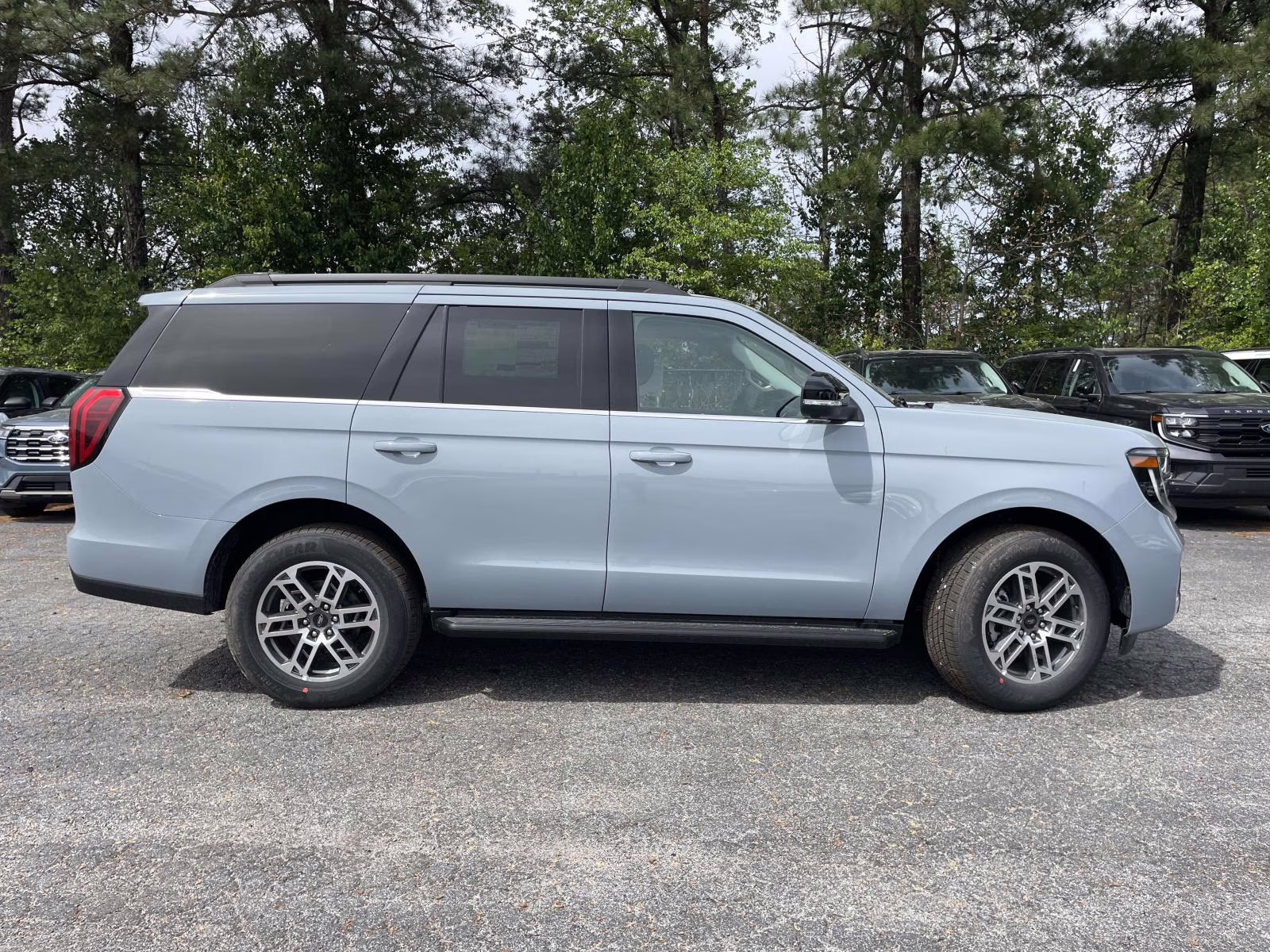 2026 Gray Metallic Ford Expedition Active RWD SUV