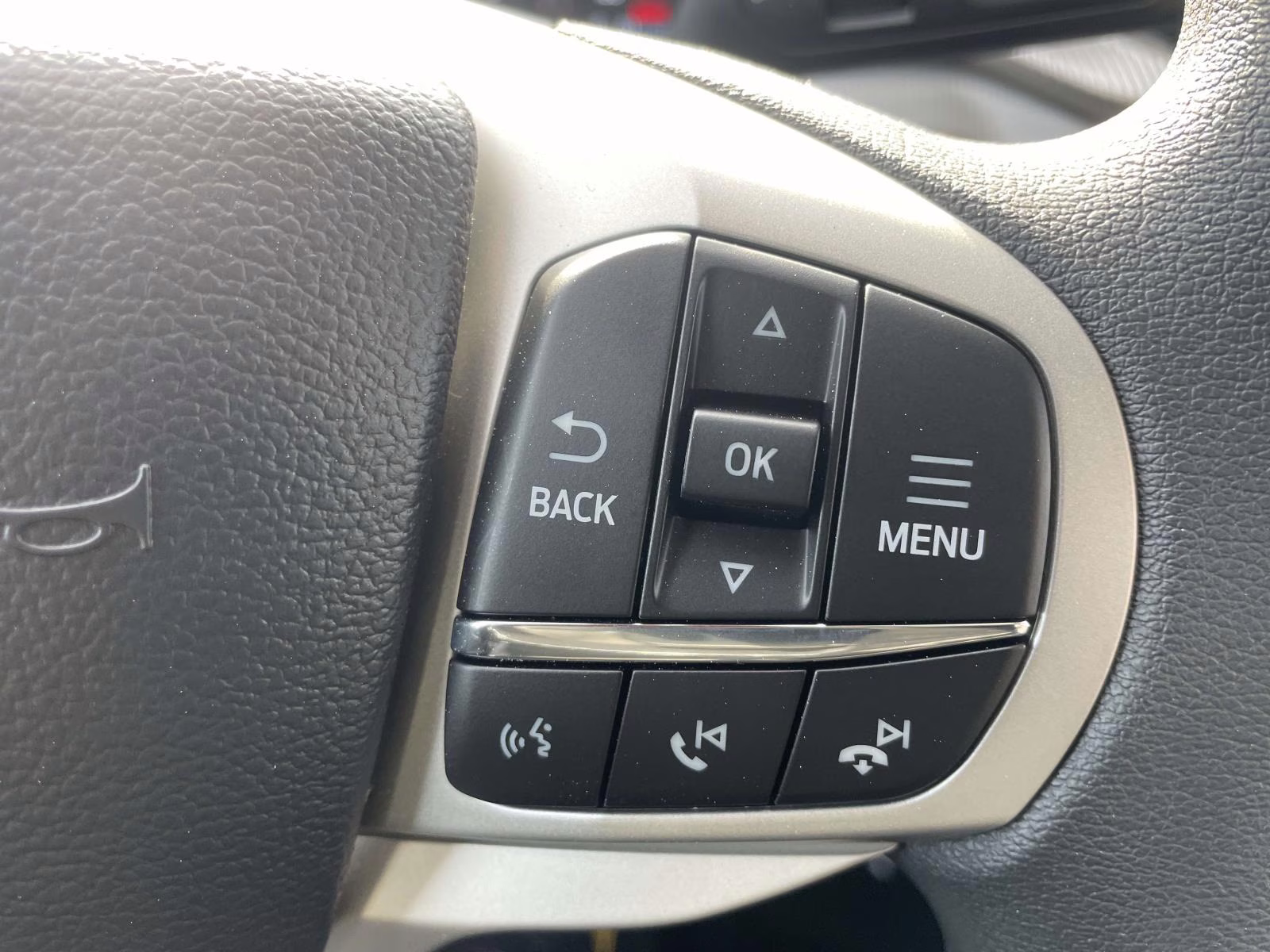 2026 Black Metallic Ford Explorer Active RWD SUV